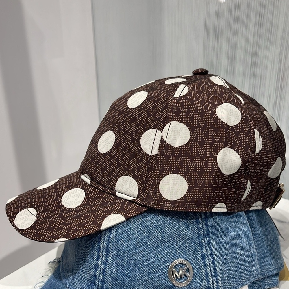 Michael Kors Women's Baseball Cap Hat Adjustable OS Chocolate BROWN DOTS
NWT